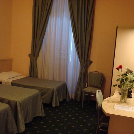 רומא Hotel Priscilla מראה חיצוני תמונה