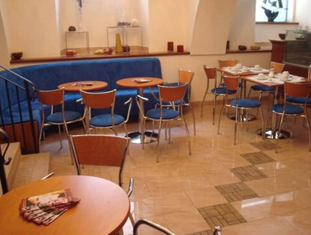 רומא Hotel Priscilla מראה חיצוני תמונה