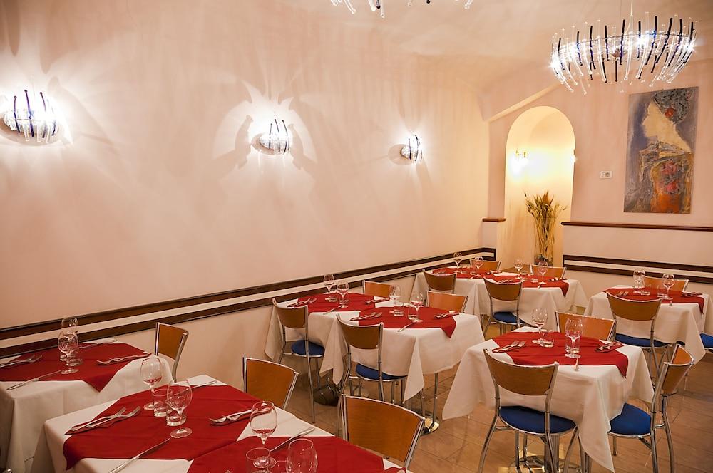 רומא Hotel Priscilla מראה חיצוני תמונה