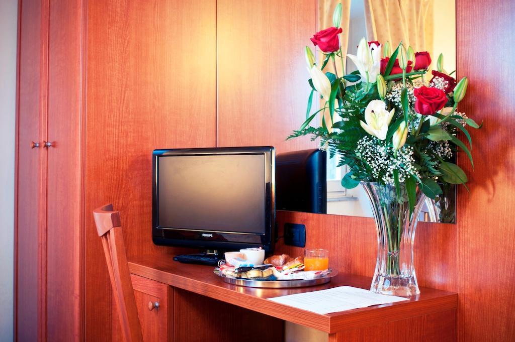 רומא Hotel Priscilla מראה חיצוני תמונה