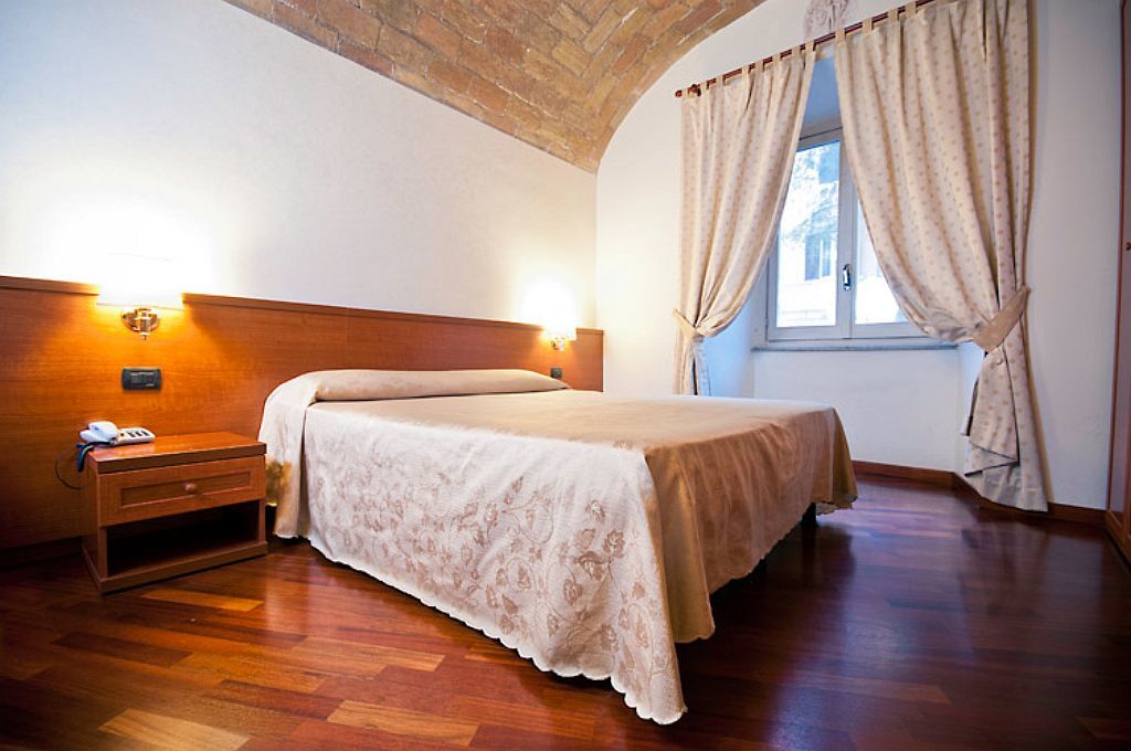 רומא Hotel Priscilla מראה חיצוני תמונה