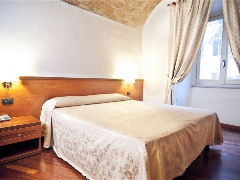 רומא Hotel Priscilla מראה חיצוני תמונה